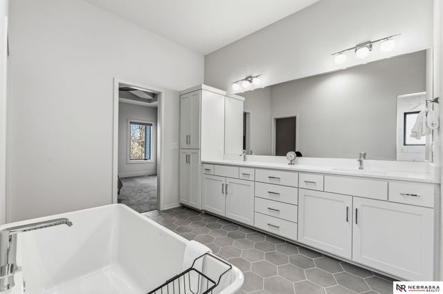 4521 S 202nd Street, Omaha, NE 68135