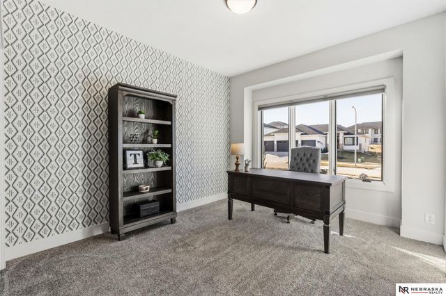 4521 S 202nd Street, Omaha, NE 68135