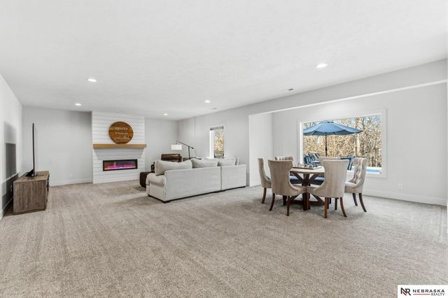 4521 S 202nd Street, Omaha, NE 68135