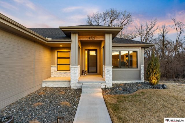 4521 S 202nd Street, Omaha, NE 68135