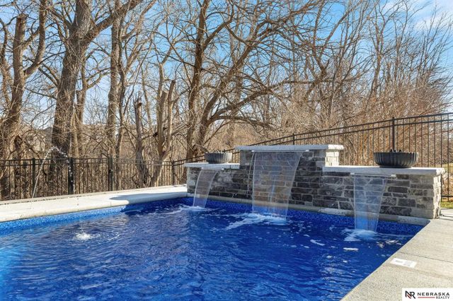 4521 S 202nd Street, Omaha, NE 68135