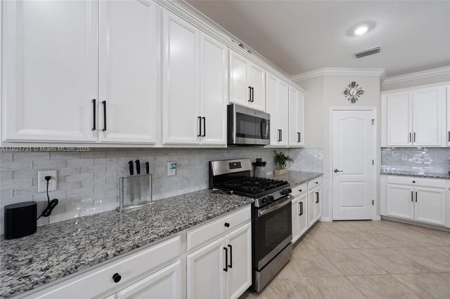 43308 Sapling St, Other City - In The State Of Florida, FL 33982