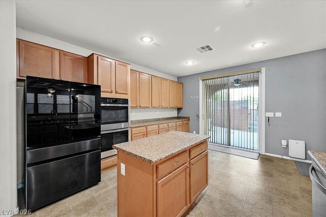 10725 Cape Shore Avenue, Las Vegas, NV 89166