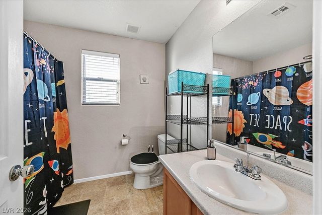 10725 Cape Shore Avenue, Las Vegas, NV 89166