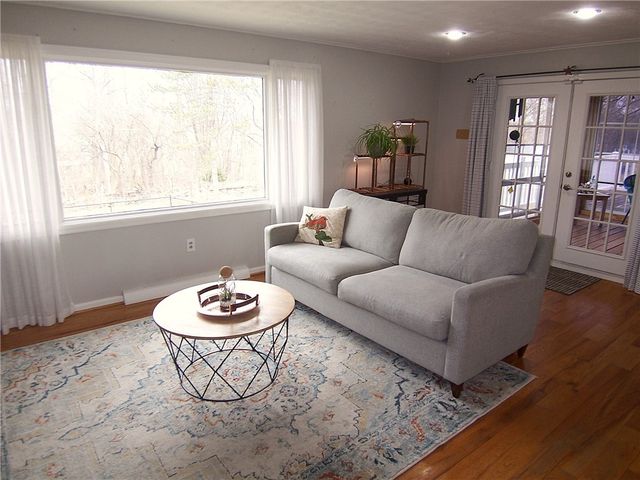 42 Crest Ave, Macedon, NY 14502