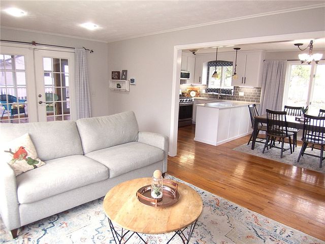 42 Crest Ave, Macedon, NY 14502