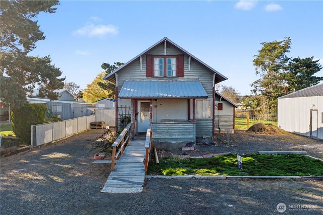 148 NW Ephrata Avenue, Soap Lake, WA 98851