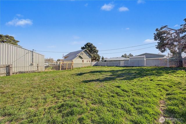 148 NW Ephrata Avenue, Soap Lake, WA 98851