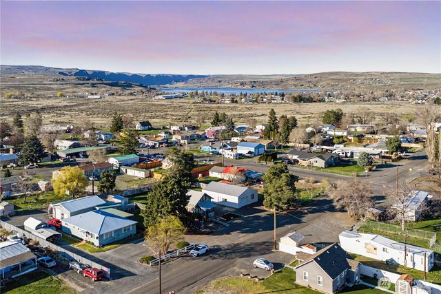 148 NW Ephrata Avenue, Soap Lake, WA 98851