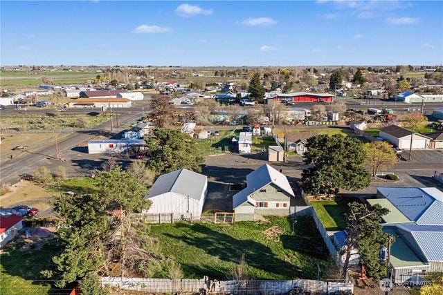 148 NW Ephrata Avenue, Soap Lake, WA 98851