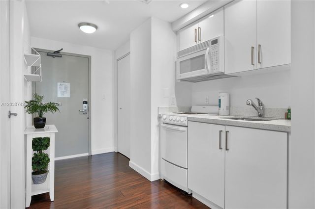2889 Mcfarlane Road 1603, Miami, FL 33133