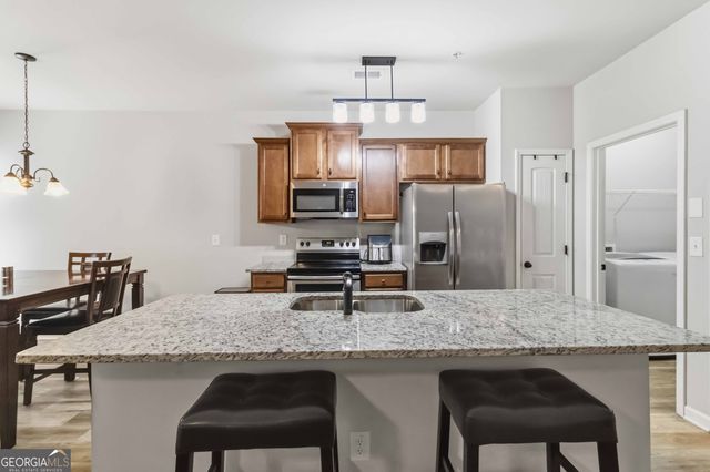 7839 Rock Rose Lane UNIT 111, Fairburn, GA 30213