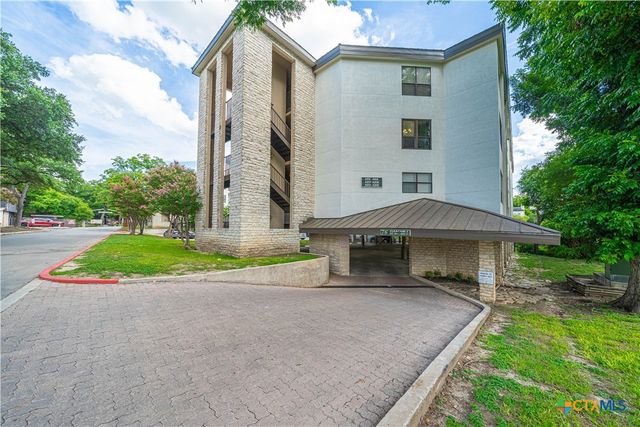 401 W Lincoln Street A201, New Braunfels, TX 78130
