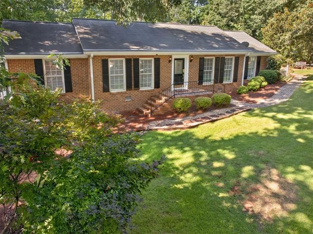 3705 Arrowhead Place, Gainesville, GA 30506