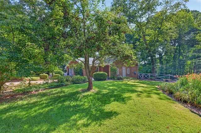3705 Arrowhead Place, Gainesville, GA 30506