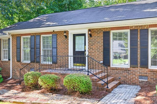 3705 Arrowhead Place, Gainesville, GA 30506