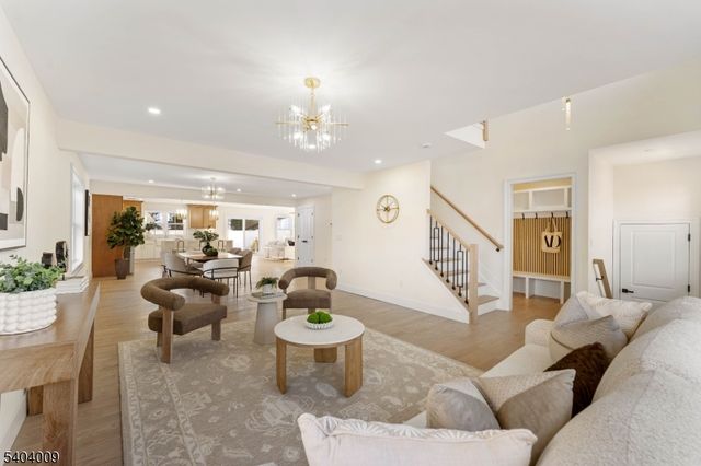 461 Thoreau Ter, Union Twp., NJ 07083