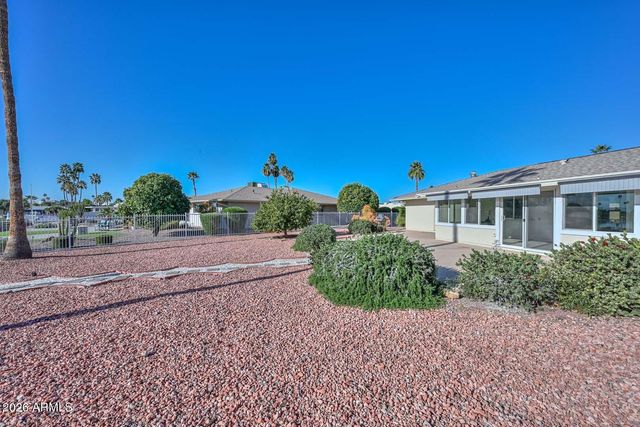 14007 N WHISPERING LAKE Drive, Sun City, AZ 85351
