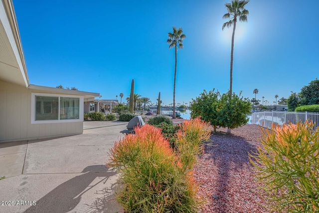 14007 N WHISPERING LAKE Drive, Sun City, AZ 85351