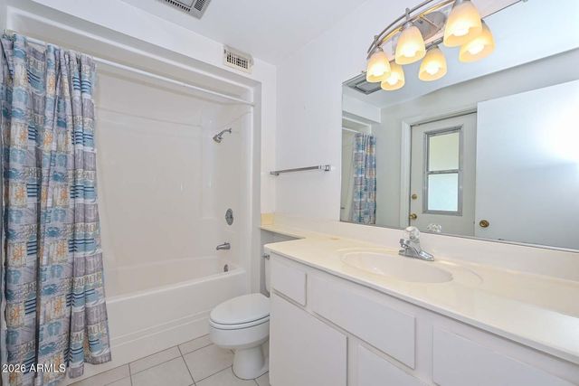 14007 N WHISPERING LAKE Drive, Sun City, AZ 85351