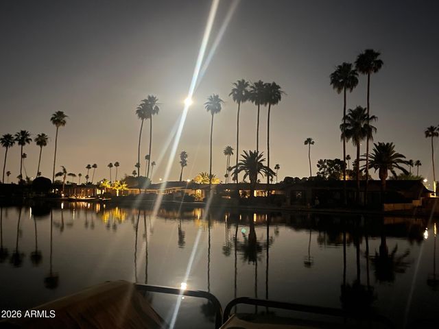 14007 N WHISPERING LAKE Drive, Sun City, AZ 85351