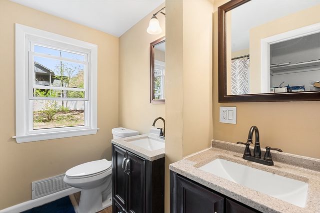 148 Hadley St, Springfield, MA 01118