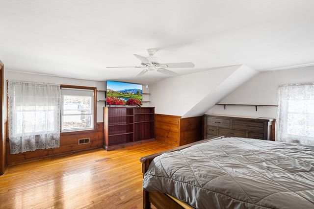 148 Hadley St, Springfield, MA 01118