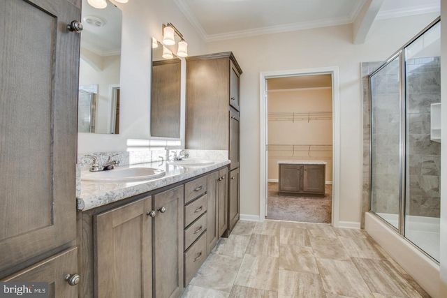 145 HICKORY HILL OVERLOOK CT, Fredericksburg, VA 22405