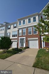8112 RAINWATER CIR, Manassas, VA 20111