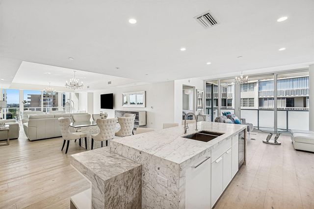 3550 S Ocean Boulevard 5e, South Palm Beach, FL 33480