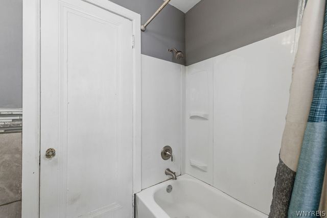 77 Connelly Avenue, Buffalo, NY 14215