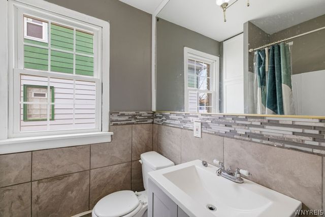 77 Connelly Avenue, Buffalo, NY 14215