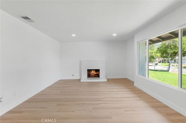 1529 E Hazeltine Street, Ontario, CA 91761