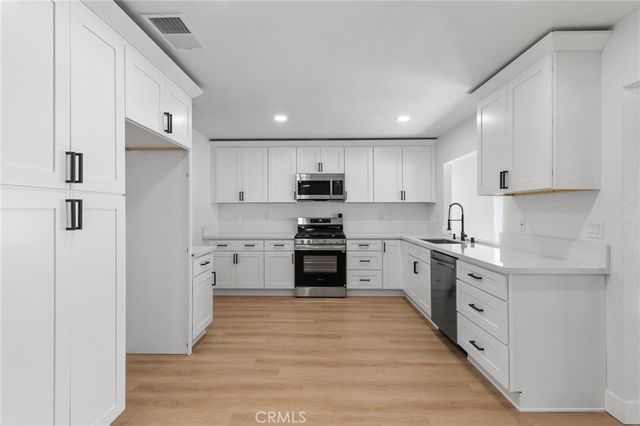 1529 E Hazeltine Street, Ontario, CA 91761