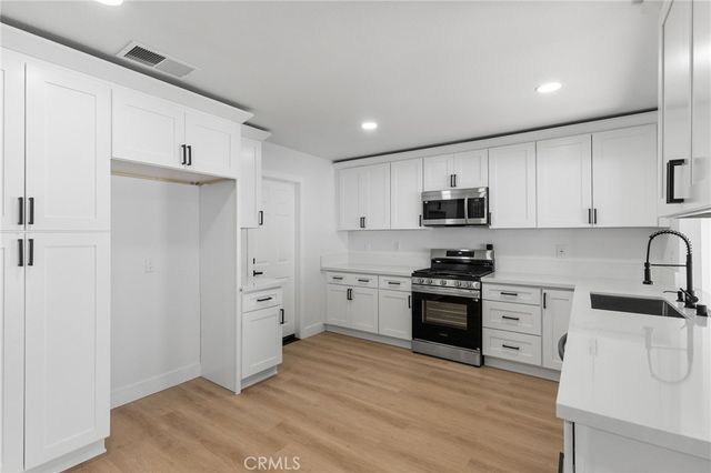 1529 E Hazeltine Street, Ontario, CA 91761