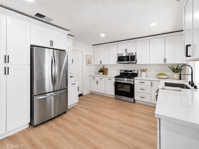1529 E Hazeltine Street, Ontario, CA 91761