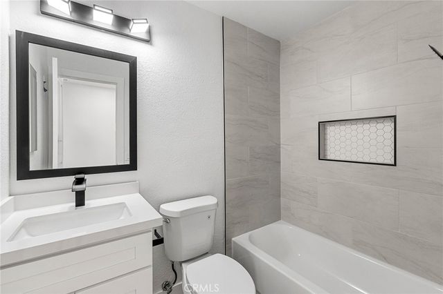 1529 E Hazeltine Street, Ontario, CA 91761