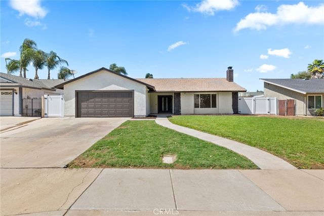 1529 E Hazeltine Street, Ontario, CA 91761