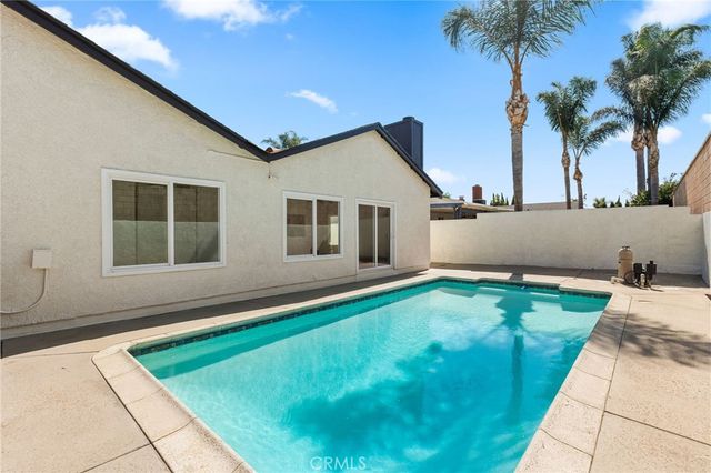 1529 E Hazeltine Street, Ontario, CA 91761
