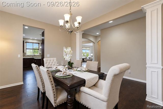 822 Lake Woods Drive, Canton, MI 48188