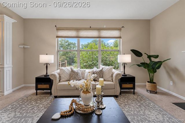 822 Lake Woods Drive, Canton, MI 48188