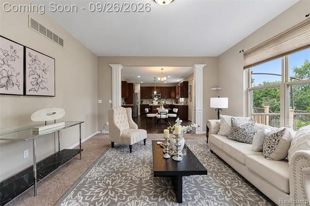 822 Lake Woods Drive, Canton, MI 48188