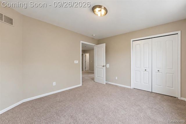 822 Lake Woods Drive, Canton, MI 48188