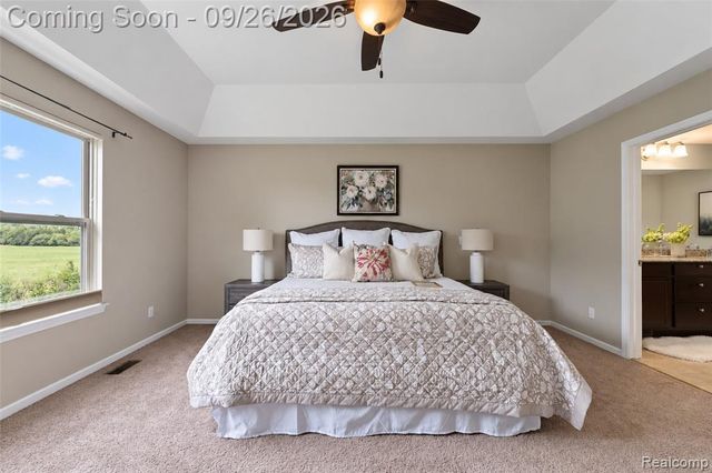 822 Lake Woods Drive, Canton, MI 48188