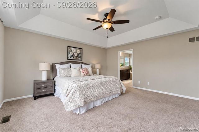 822 Lake Woods Drive, Canton, MI 48188