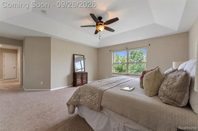 822 Lake Woods Drive, Canton, MI 48188