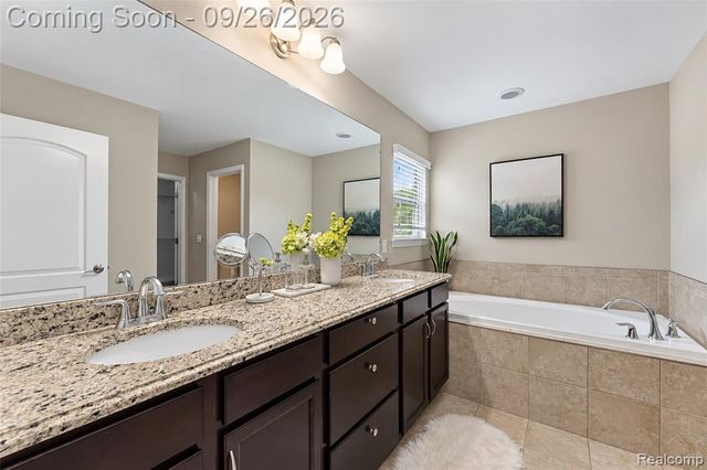 822 Lake Woods Drive, Canton, MI 48188