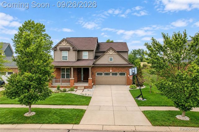 822 Lake Woods Drive, Canton, MI 48188
