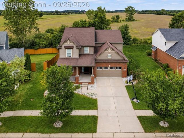 822 Lake Woods Drive, Canton, MI 48188
