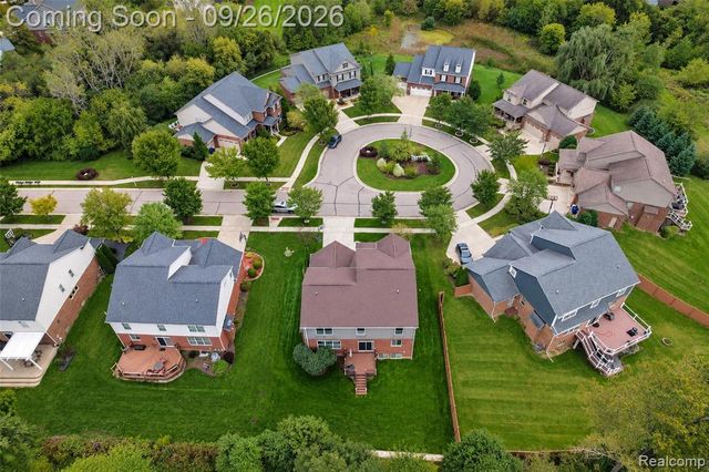 822 Lake Woods Drive, Canton, MI 48188